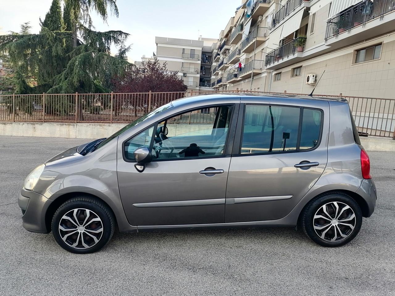 Renault Modus Grand 1.2 16V *110.000km* 2011