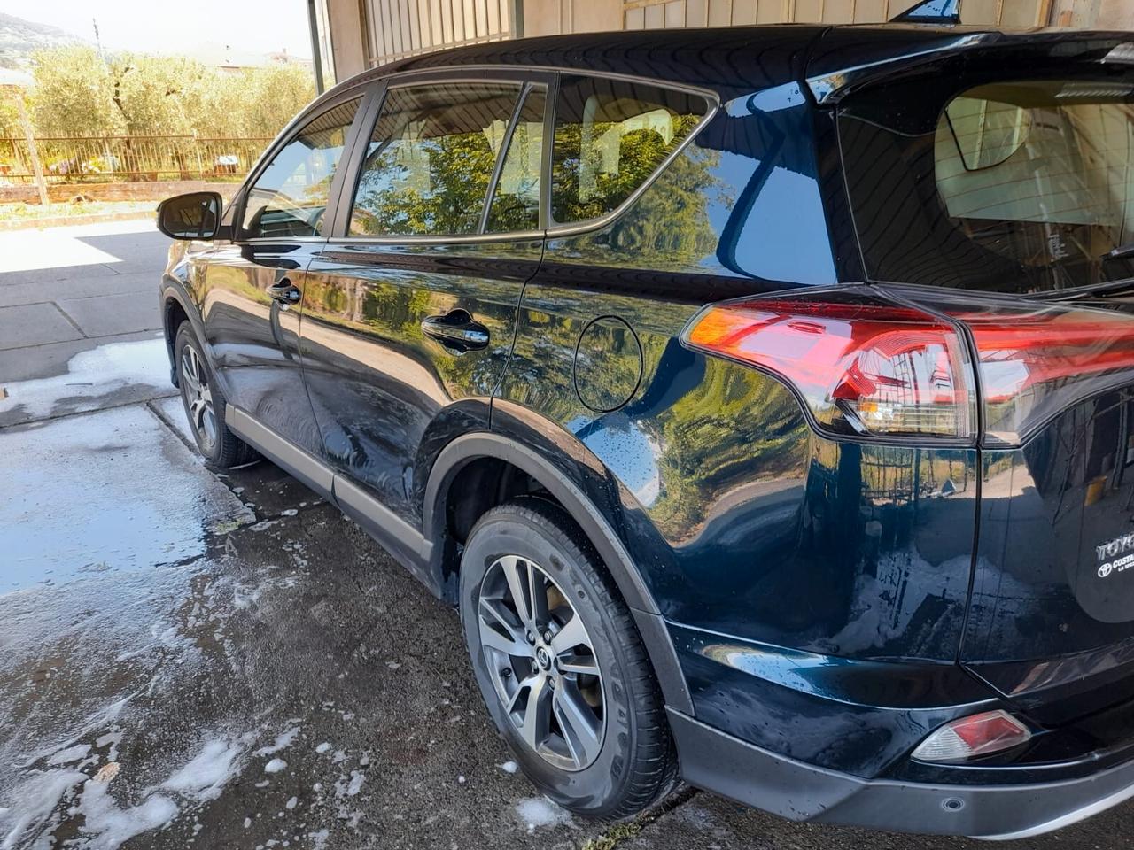 Toyota RAV 4 RAV4 2.0 D-4D 2WD Style