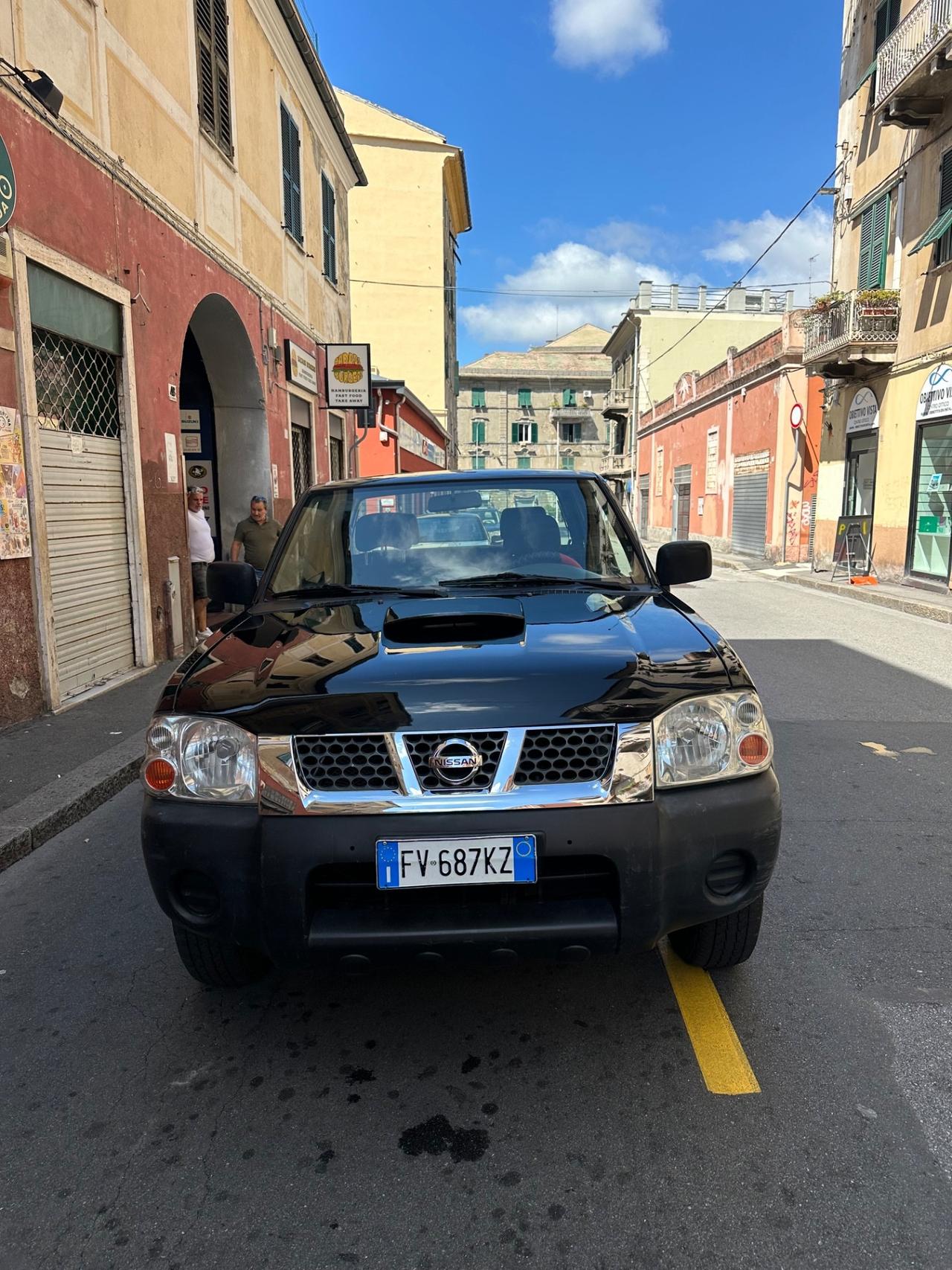 Nissan Navara 2.5 dCi 4 porte Double Cab XE