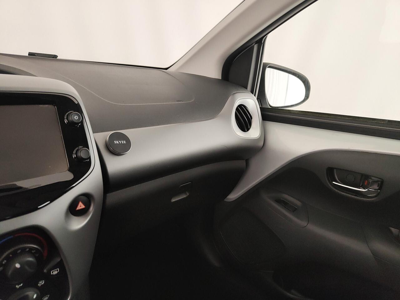 Toyota Aygo 1.0 VVT-i 69 CV 5 porte x-business