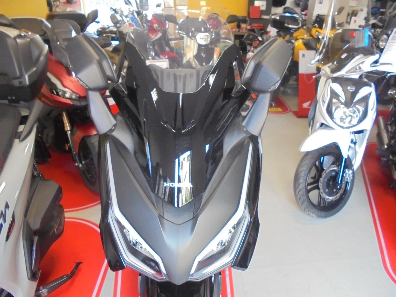 Honda Forza 350 ABS + TCS