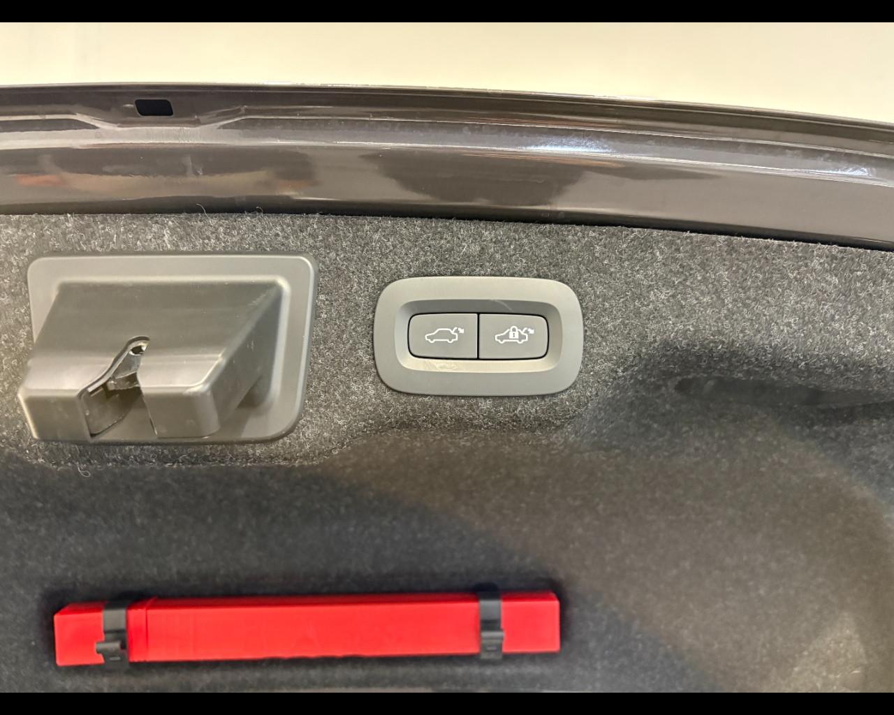 VOLVO S90 B4 PLUS BRIGHT AUTO