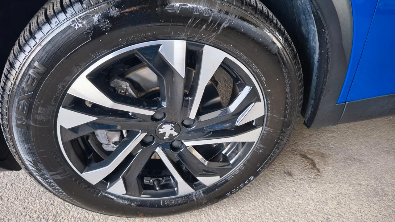 Peugeot 2008 BlueHDi 130 S&S EAT8 Allure
