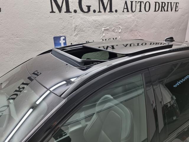 VOLVO XC60 B4 automatico Plus Dark