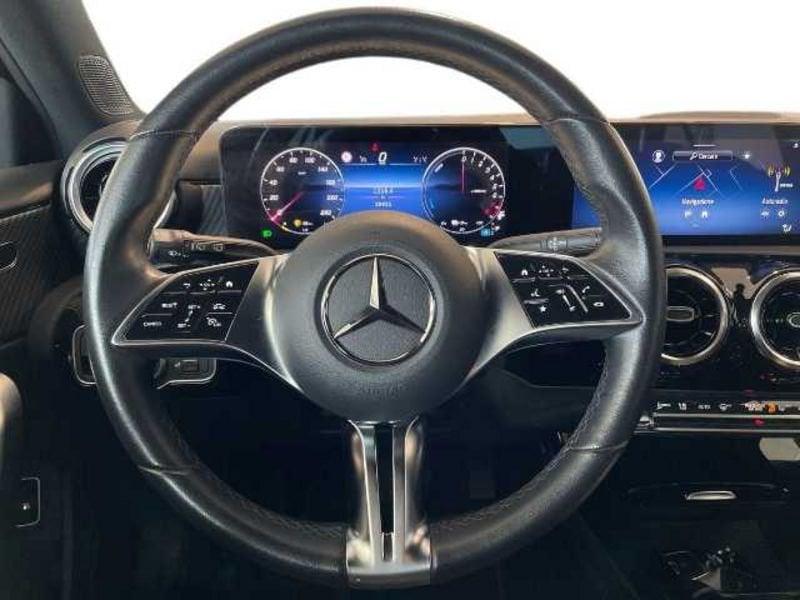 Mercedes-Benz Classe A - W177 2023 A 250 e phev Progressive Advanced auto
