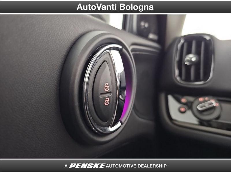 MINI Countryman Mini Countryman 1.5 Cooper SE Essential all4 auto