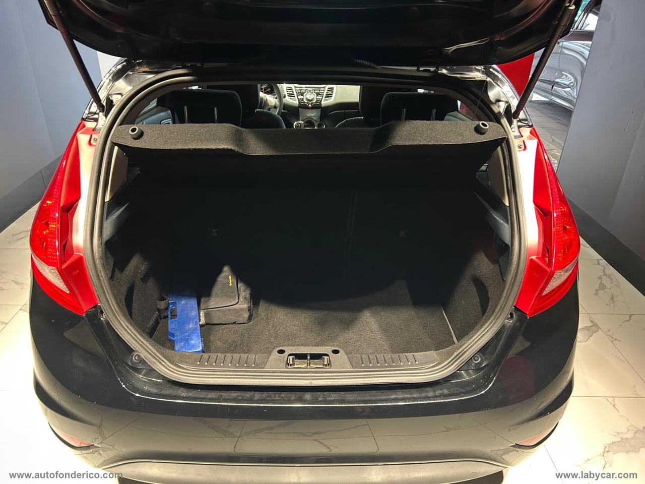 FORD Fiesta 1.4 GPL 5p. Titanium