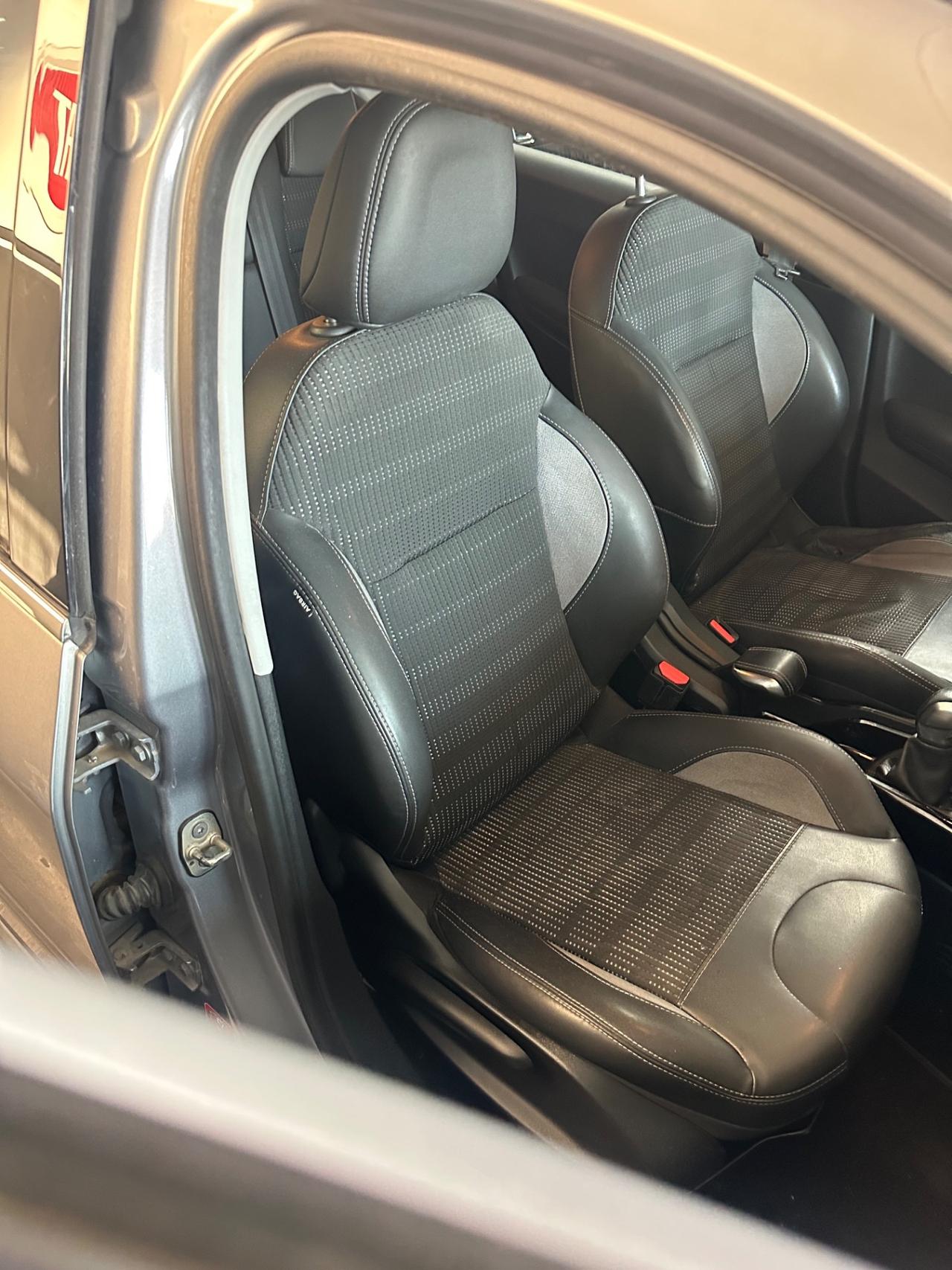 Peugeot 2008 PureTech Turbo 110 S&S Allure