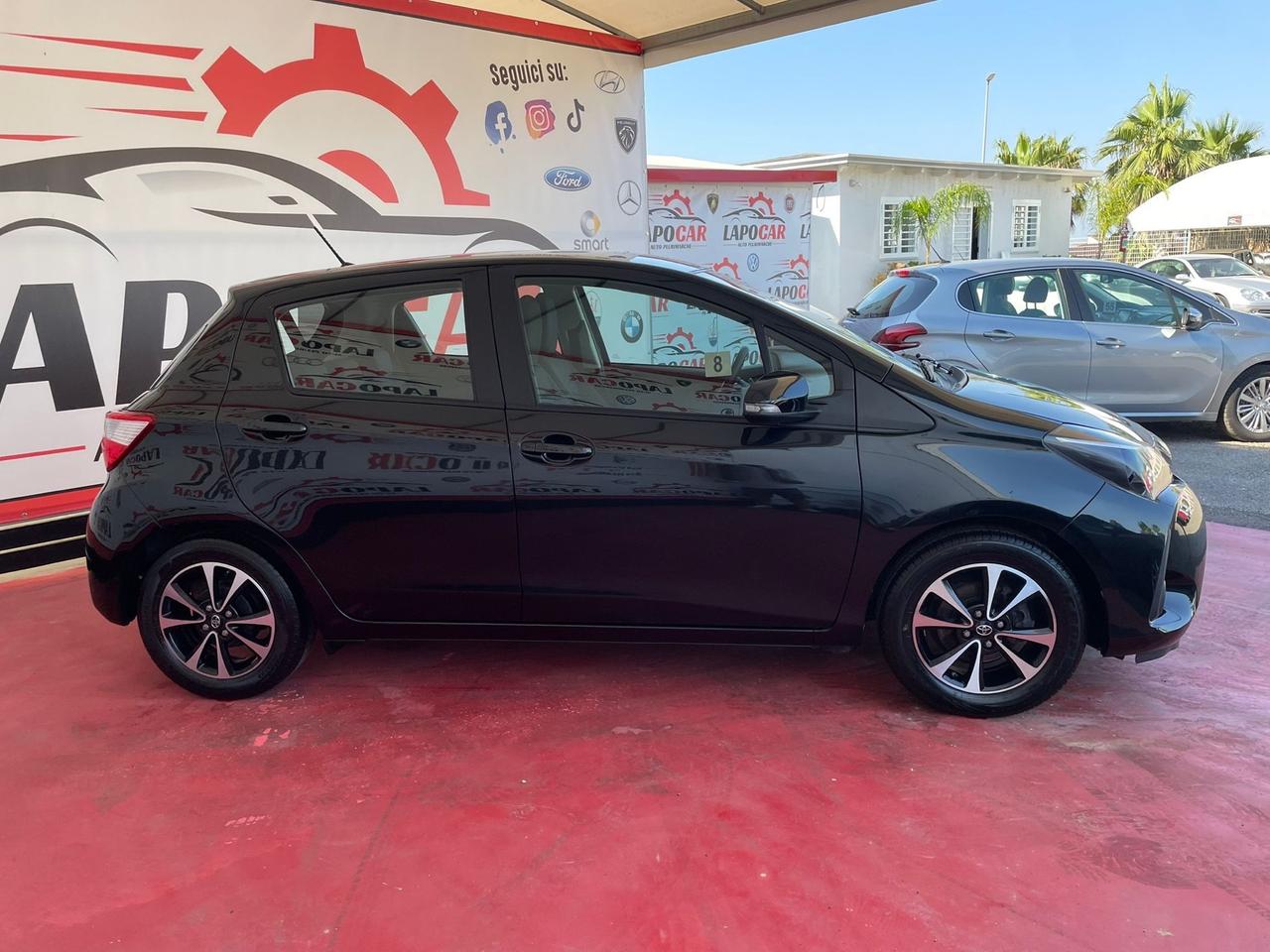 Toyota Yaris 1.0 72 CV 5 porte LOUNGE GPL