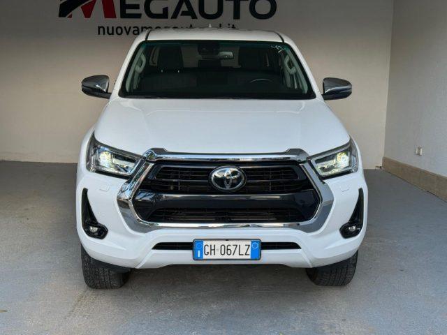 TOYOTA Hilux 2.4 D-4D A/T 4WD 4 porte Double Cab Executive