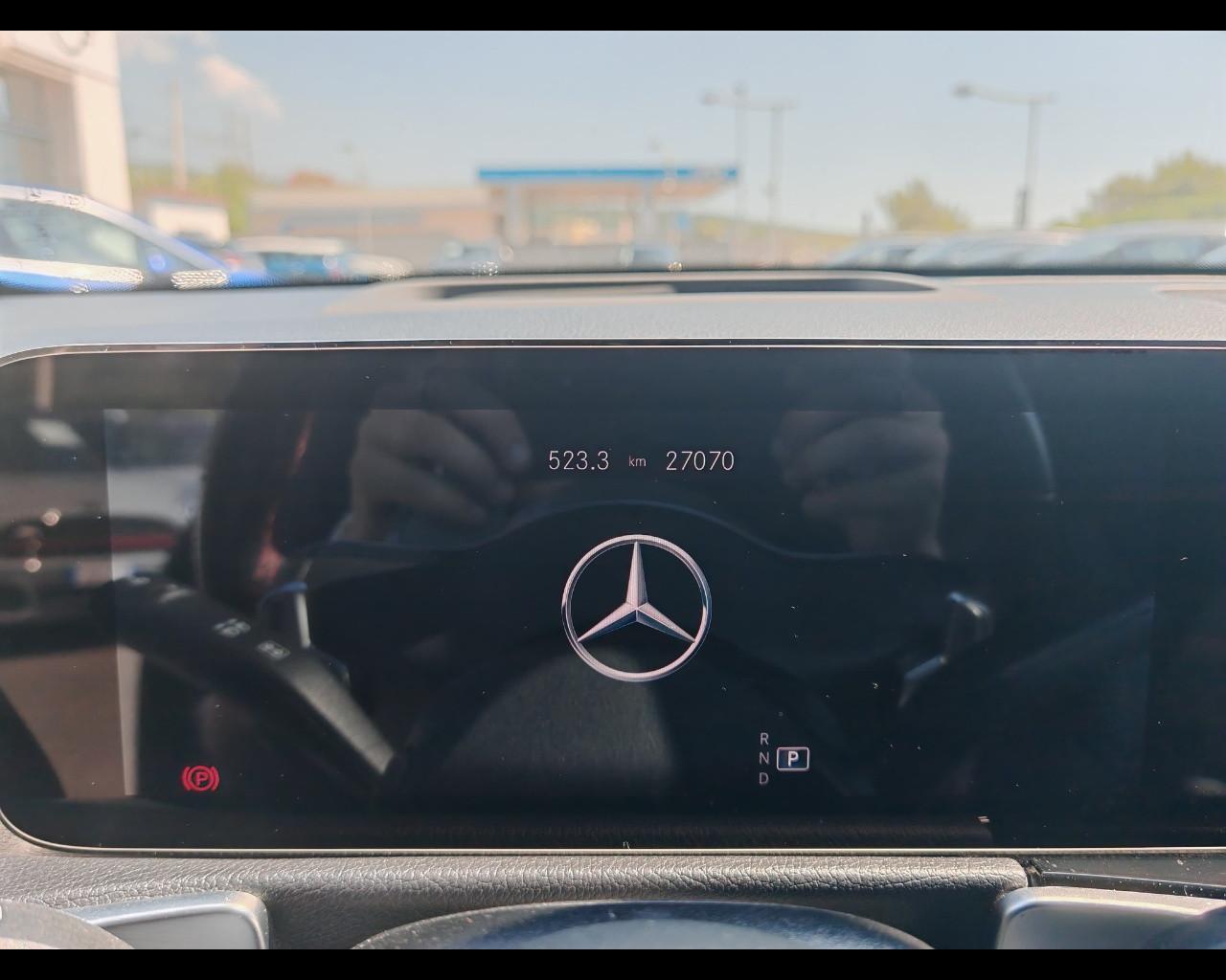 Mercedes-Benz GLB (X247) - GLB 200 d Automatic Premium