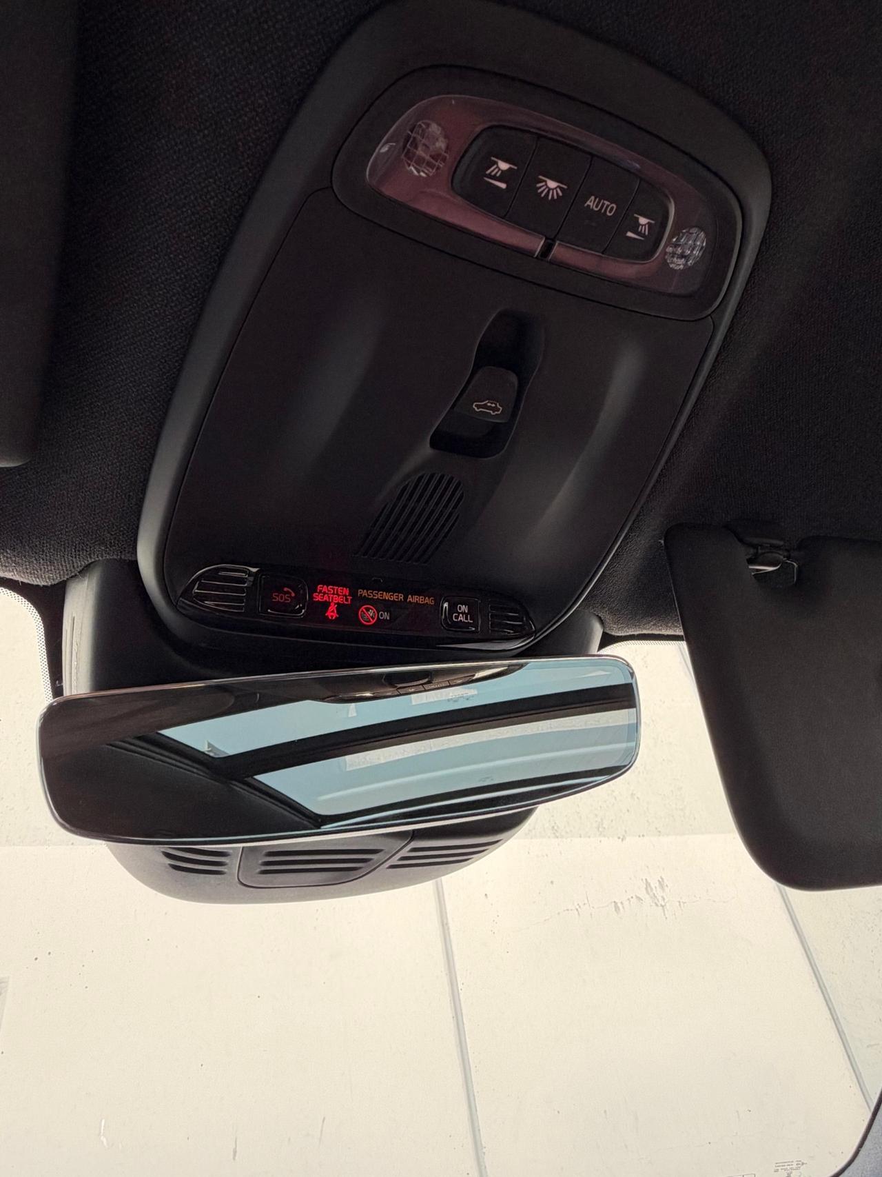 Volvo XC40 T3 Geartronic FULL OPTIONAL