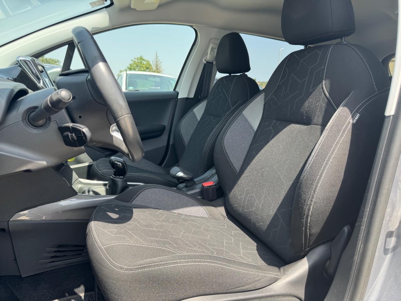 Peugeot 2008 BlueHDi 100 Allure