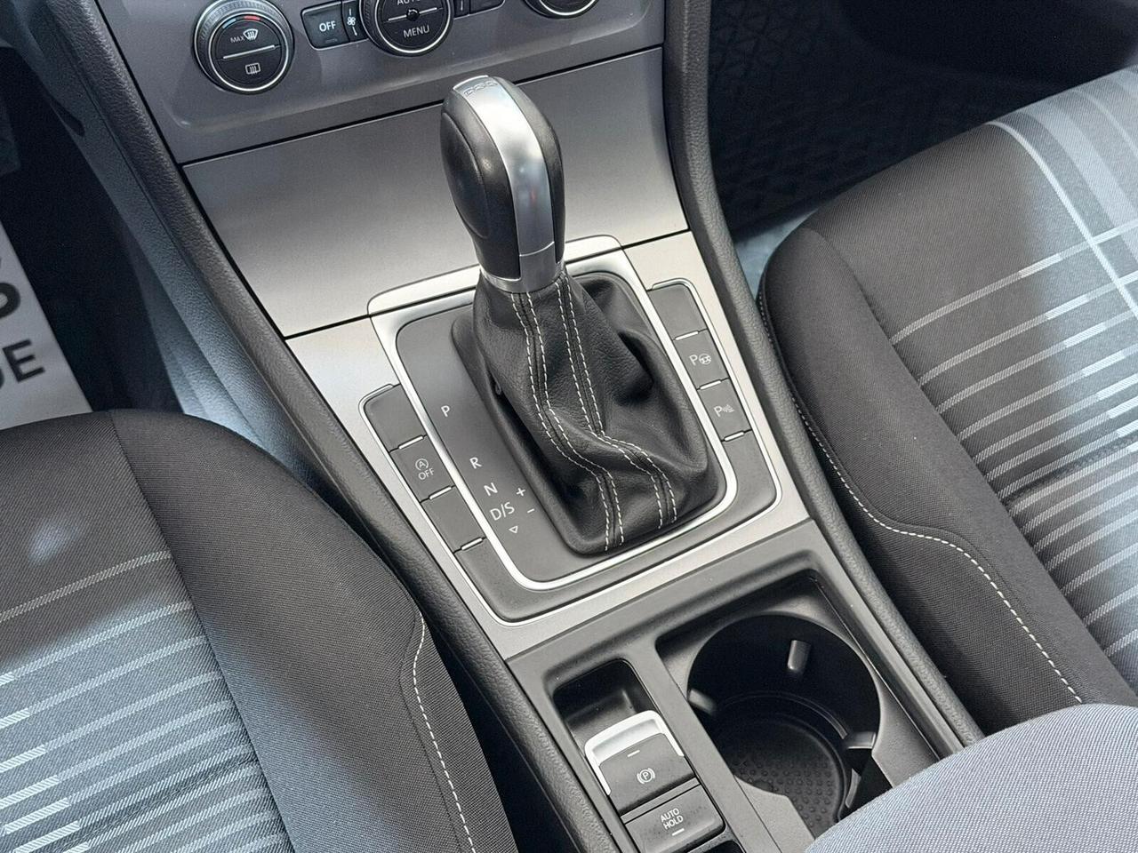 VW GOLF 2.0TDI 150CV DSG LOUNGE - GANCIO TRAINO