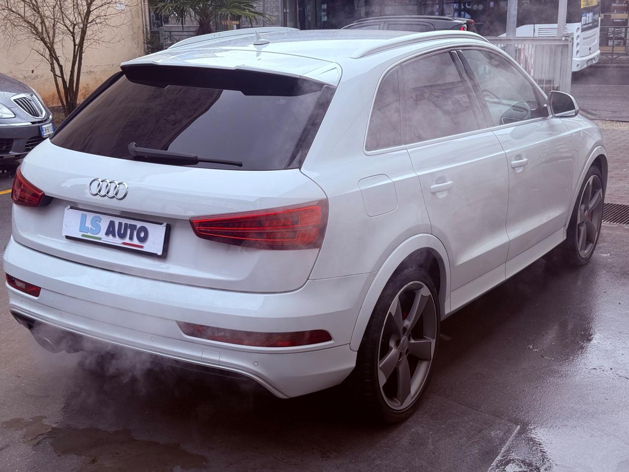 Audi Q3 RS 2.5 TFSI quattro S tronic