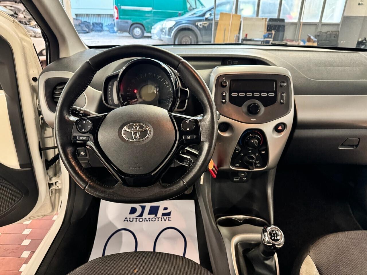 Toyota Aygo 1.0 VVT-i 69 CV 5 porte x-wave TSS - UNICO PROPRIETARIO