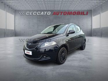 Lancia Ypsilon Ypsilon 1.0 firefly hybrid Silver s&s 70cv 5p.ti