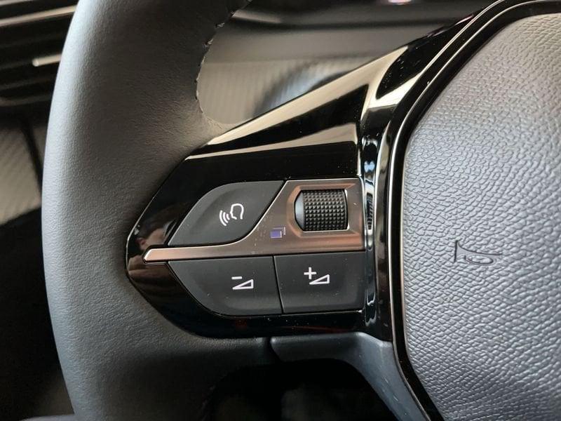 Peugeot 208 208 1.2 hybrid Allure 110cv e-dcs 6