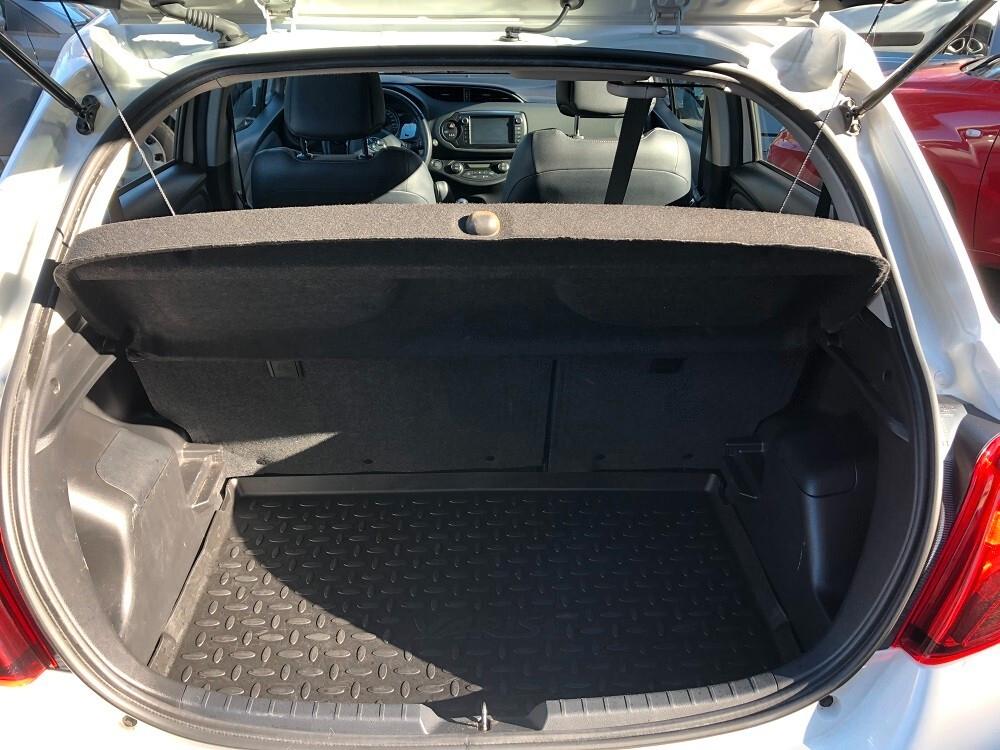 Toyota Yaris 1.3 5 porte Lounge