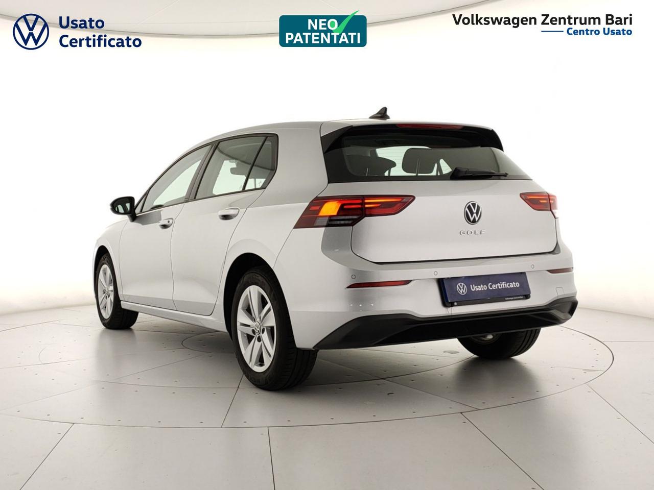 Volkswagen Golf 2.0 tdi life 115cv dsg