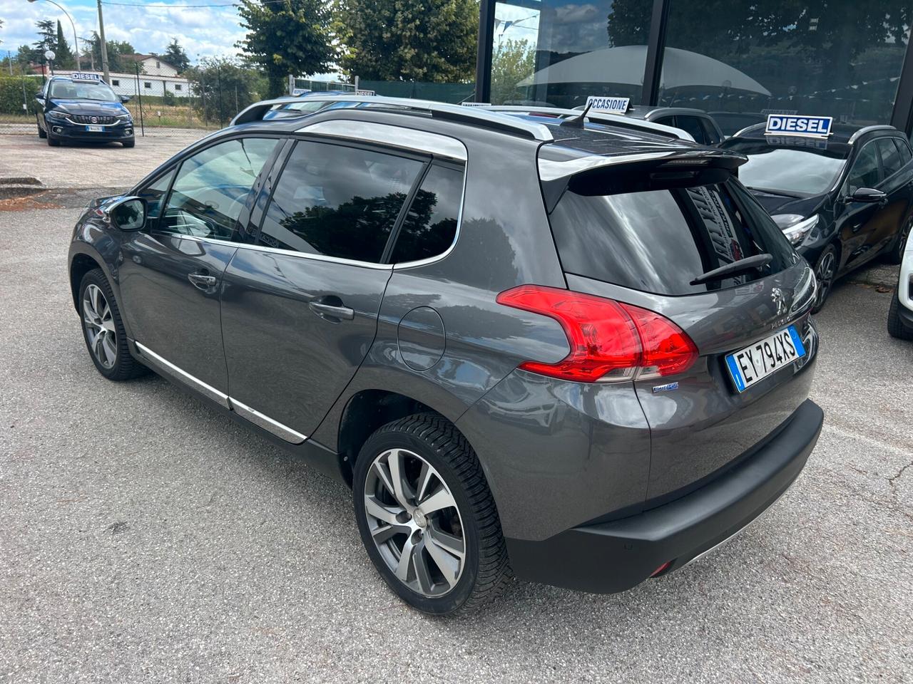 " UNA CHICCA " Peugeot 2008 Blue HDi Allure