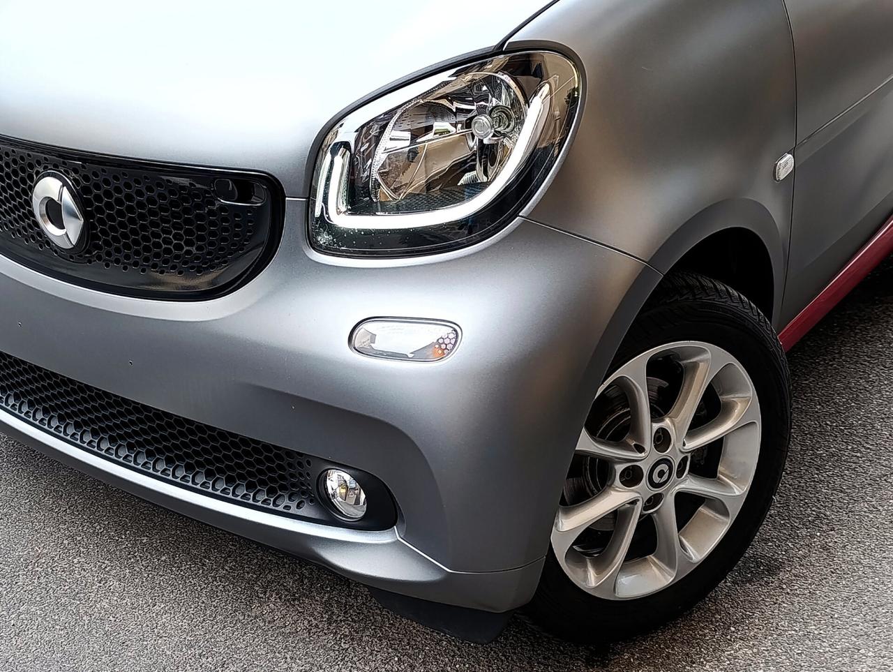 Smart ForTwo 70 1.0 twinamic Passion 2019 solo km 26.156