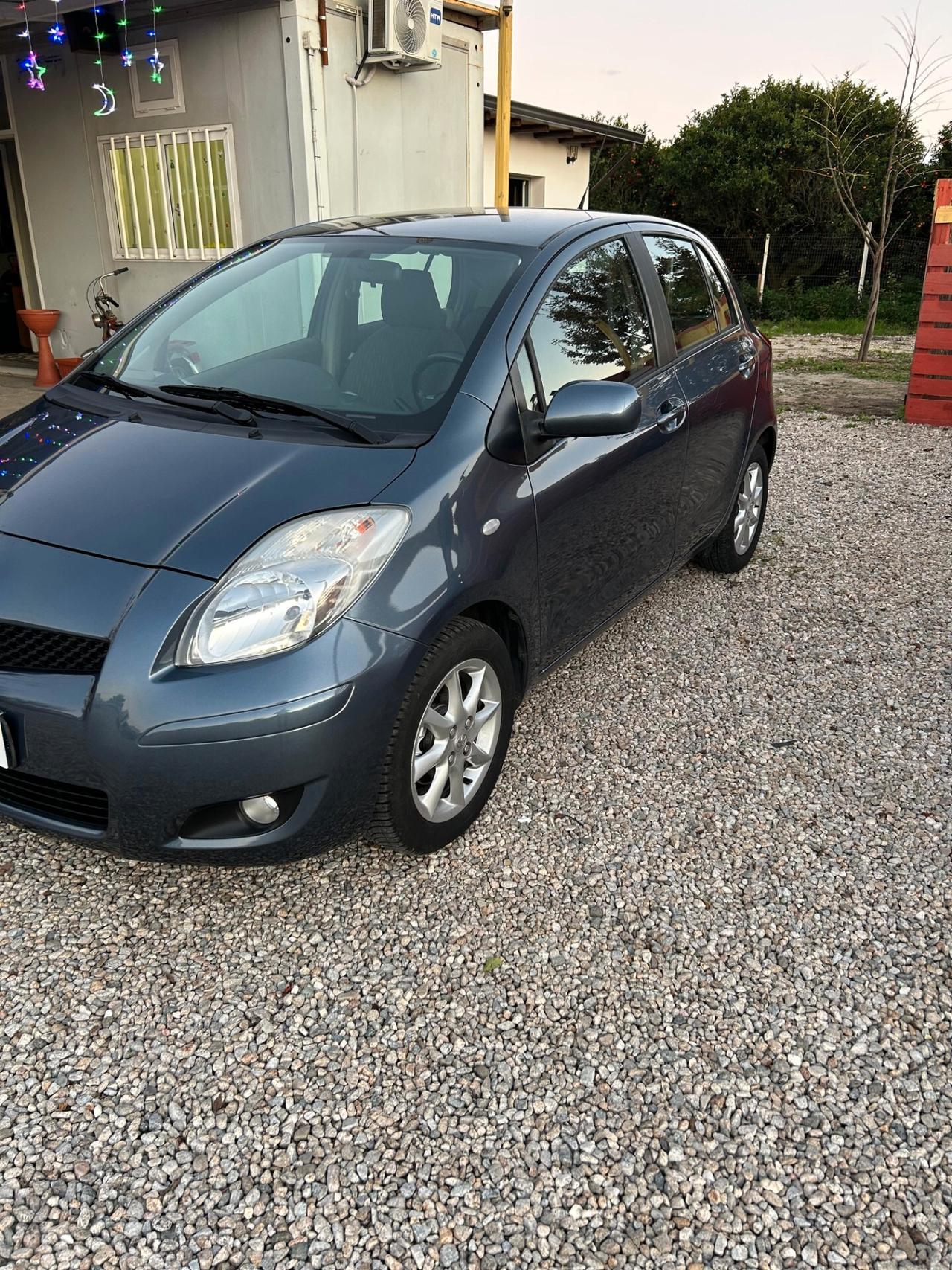 Toyota Yaris 1.4 D-4D DPF 5 porte