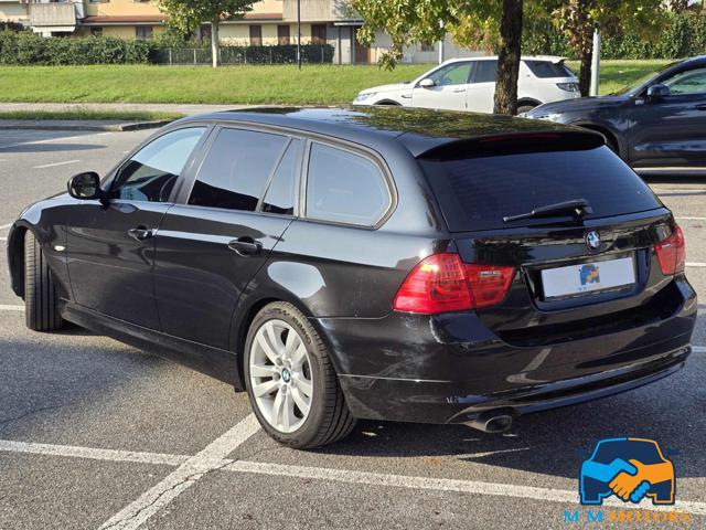 BMW 320 d Touring Attiva