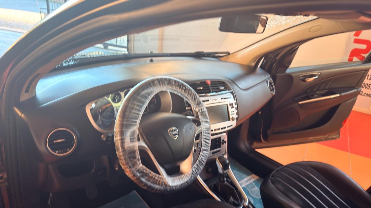 Lancia Delta 2.0 MJT DPF Gold