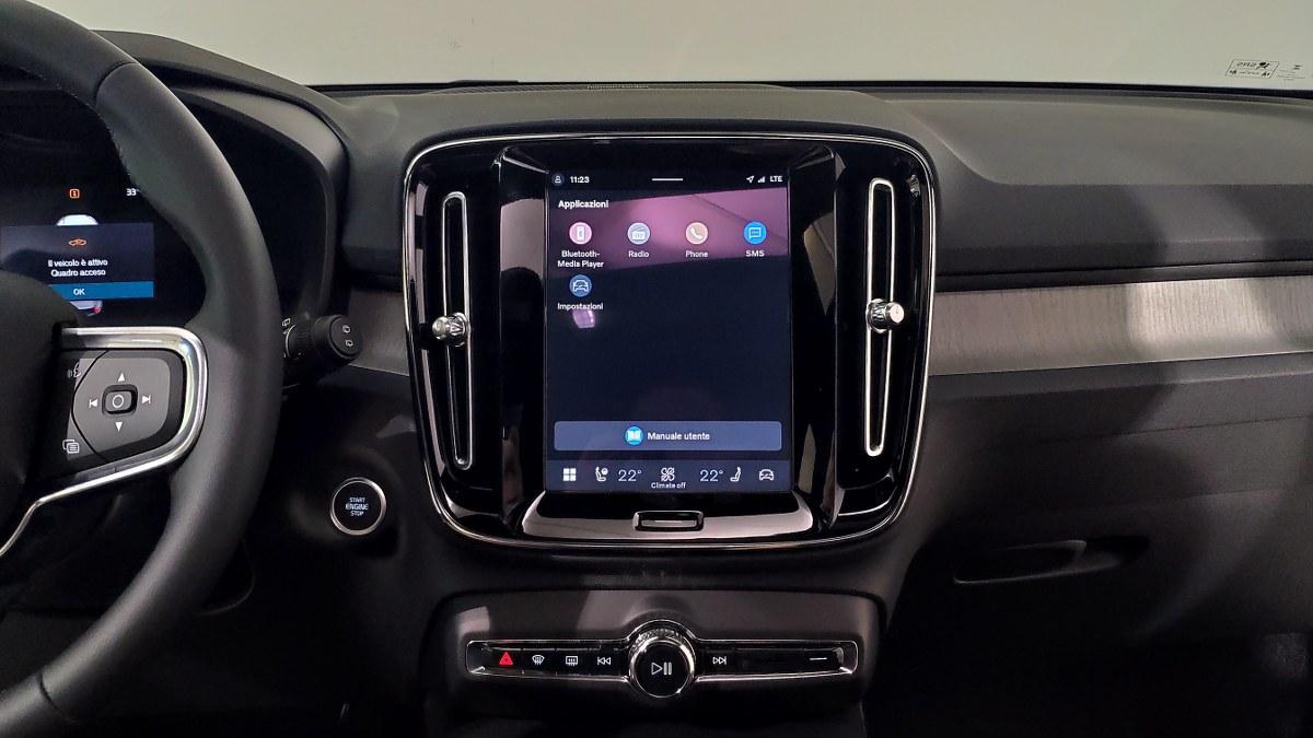 VOLVO Xc40 B3 Mild Hybrid Automatico Ultra Dark