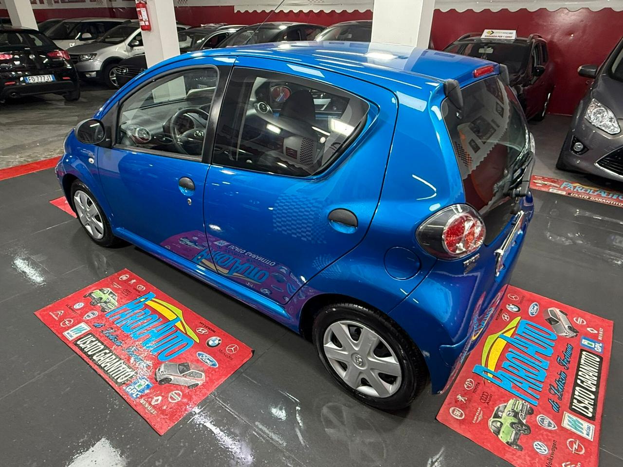 Toyota Aygo 1.0 68cv 5 porte - 2011