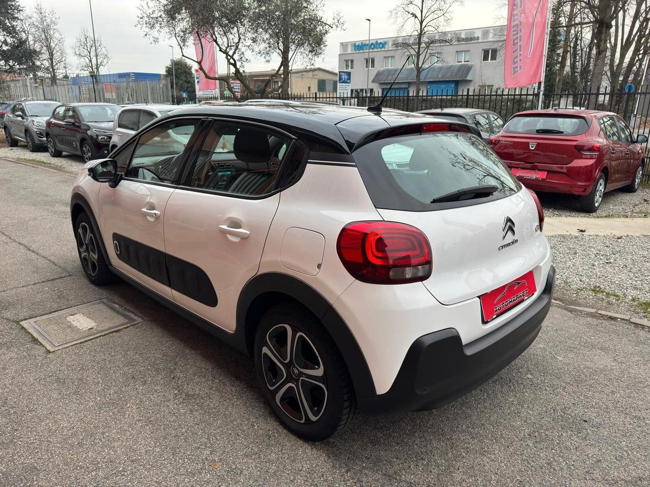 Citroen C3 1.2 PureTech 82cv Shine