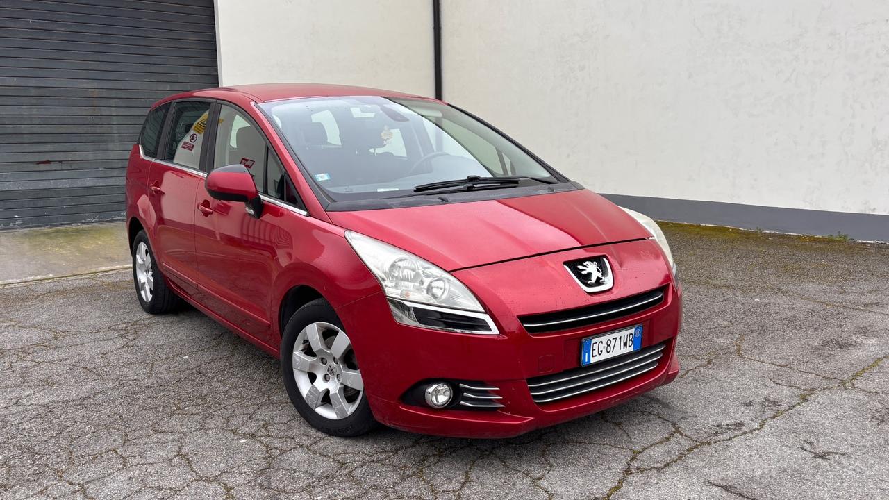 Peugeot 5008 1.6 VTi 120CV Tecno