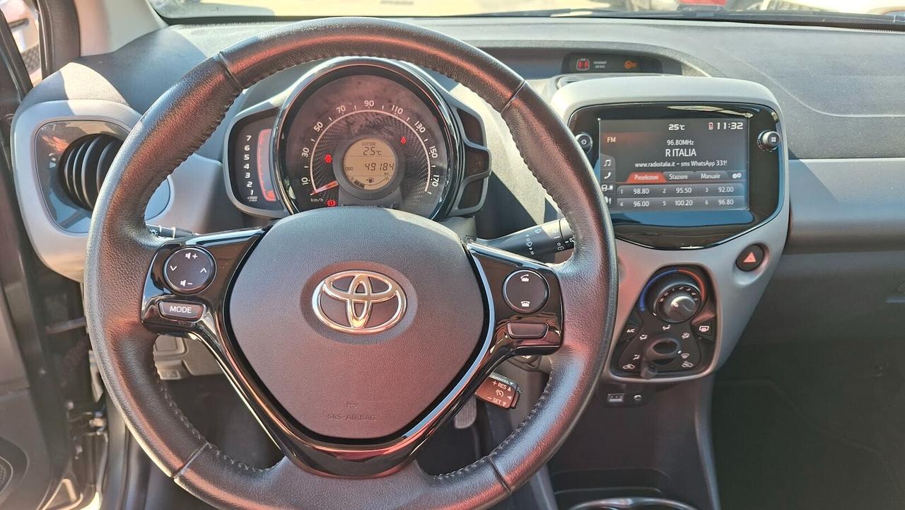 Toyota Aygo Connect 1.0 VVT-i 72 CV 5 porte 2021