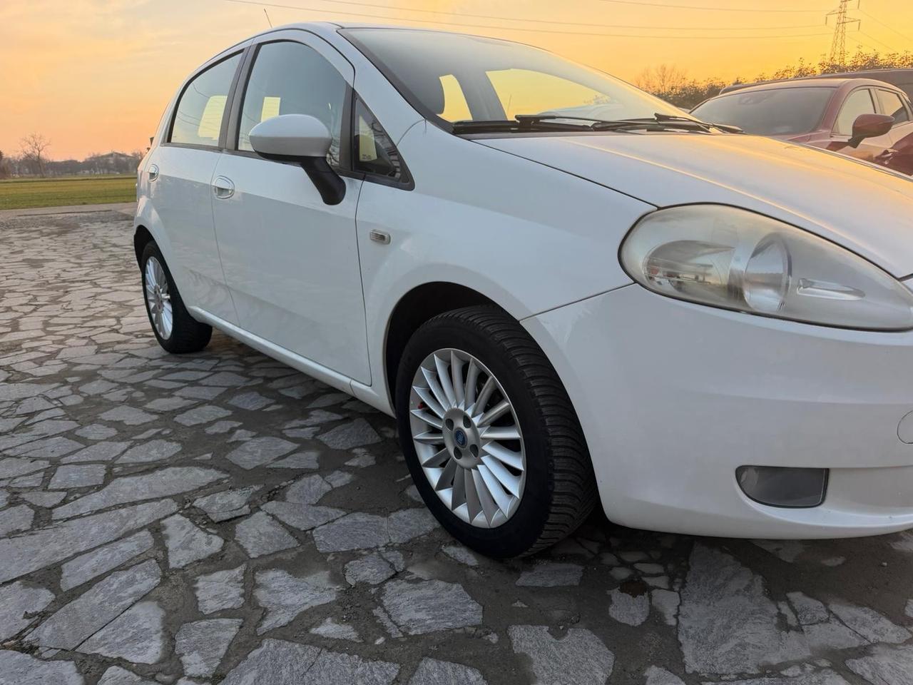 Fiat Grande Punto 1.4 5 porte Fun neopatentati