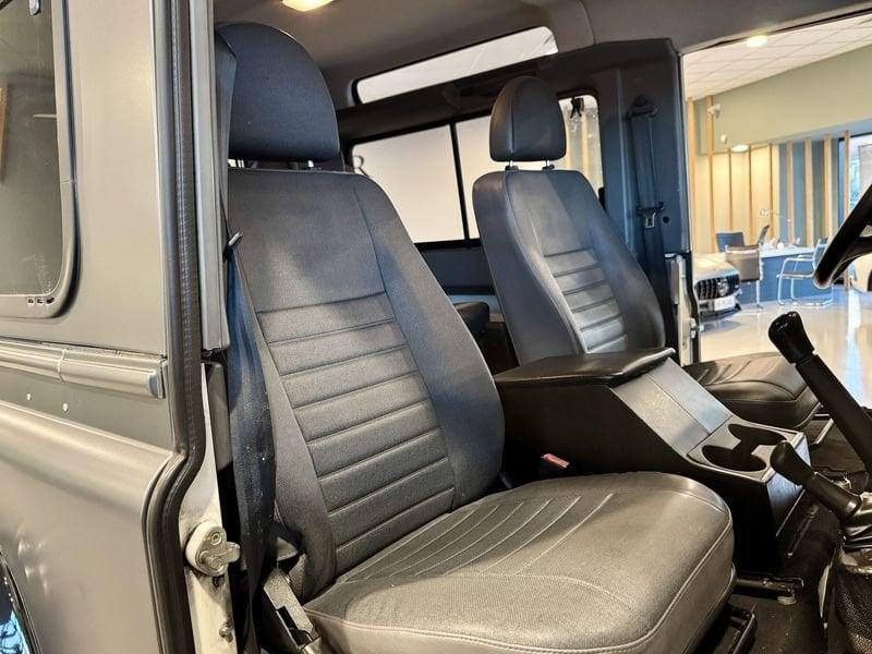 Land Rover Defender Defender 90 2.4 TD4 Hard Top S