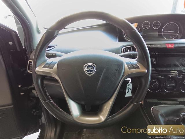 LANCIA Ypsilon 1.2 69 CV 5 porte Gold