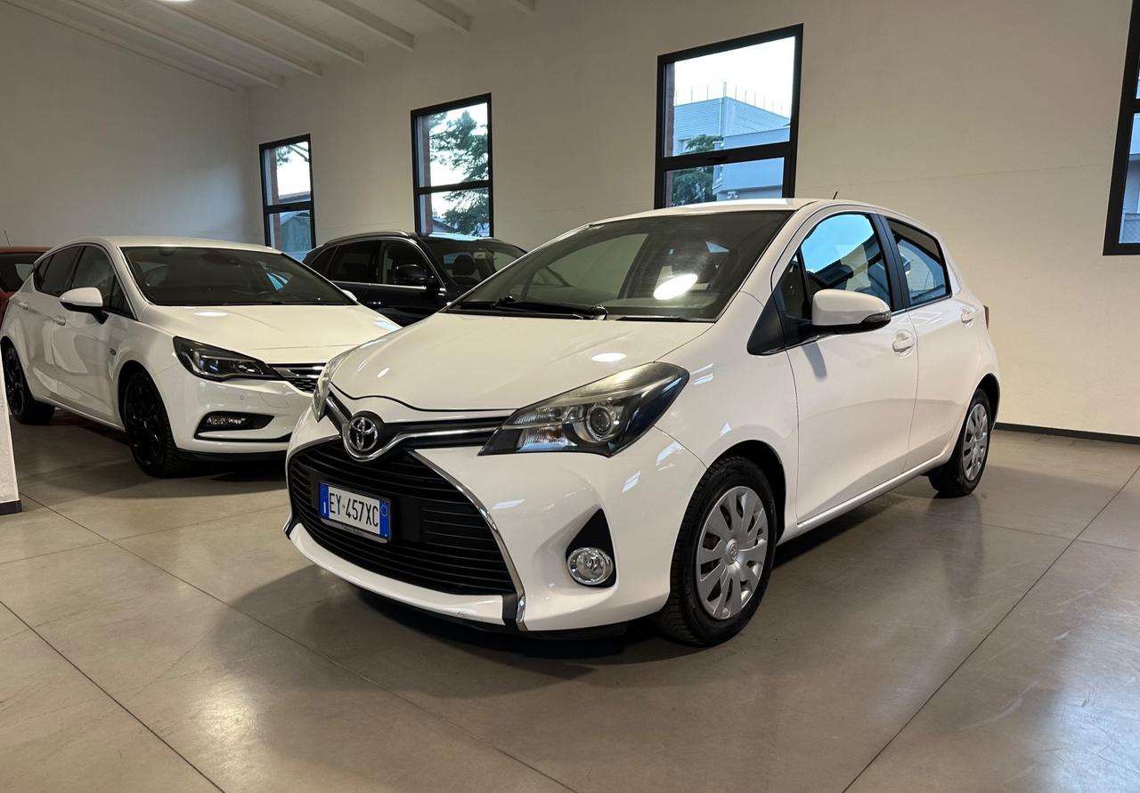 Toyota Yaris 1.0 5 porte Lounge