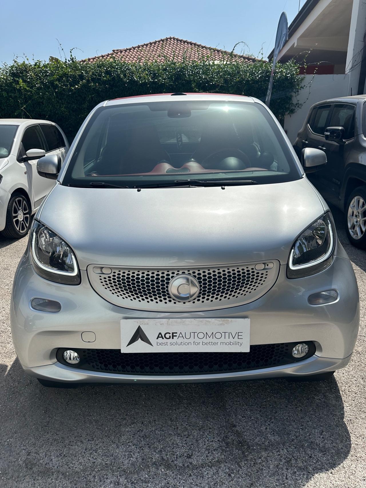 Smart ForTwo 90 0.9 T twinamic cabrio CHERRYWHITE