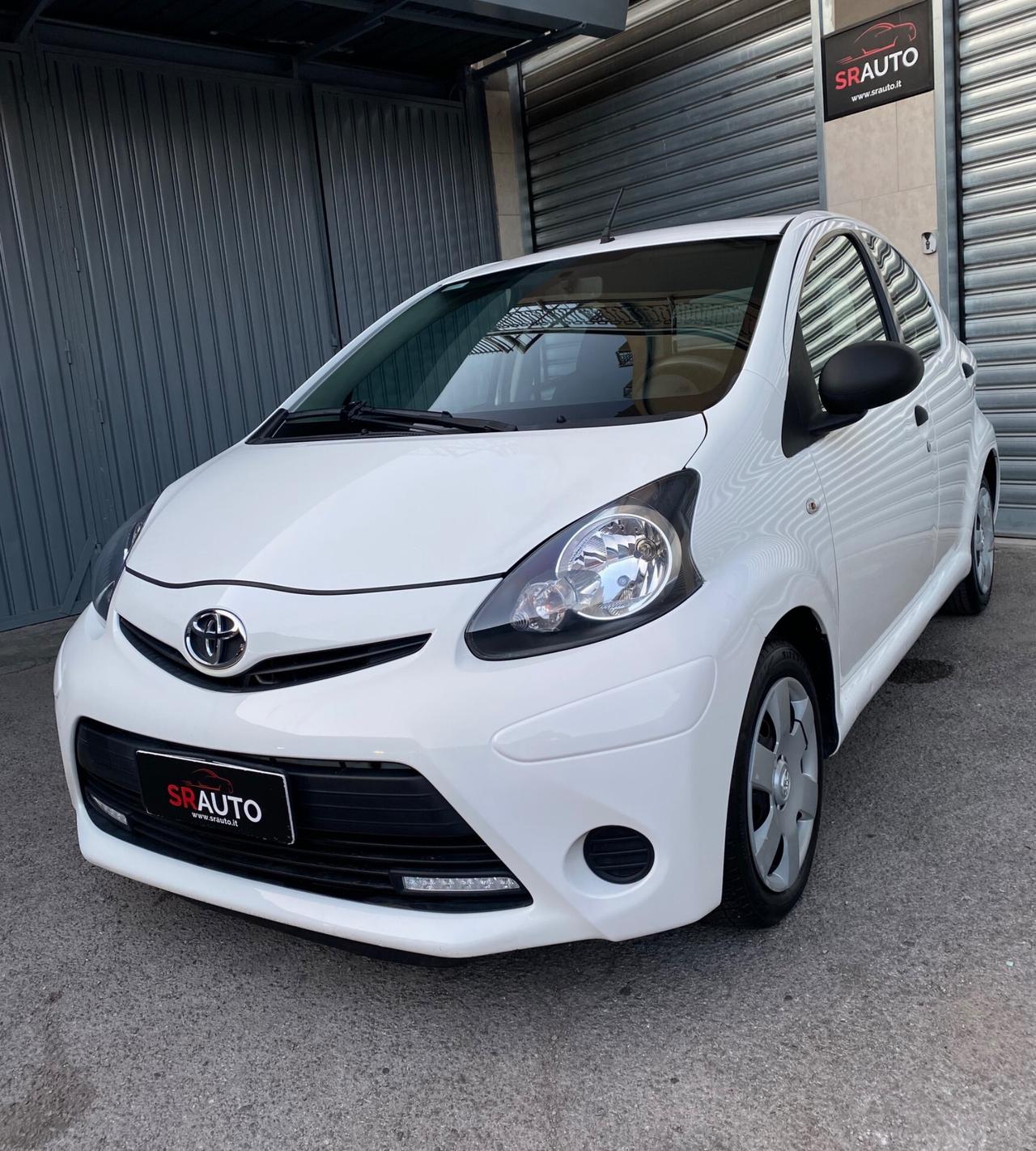 Toyota Aygo 1.0 12V VVT-i 68cv 5p. Lounge Connect