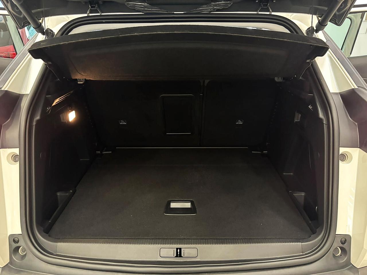 Peugeot 3008 1.5 HDI **FULL OPTIONAL** PARI AL NUOVO