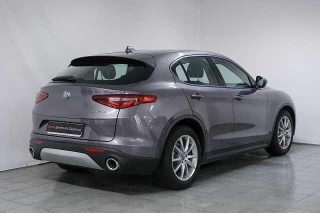 Alfa Romeo Stelvio 2.2 Turbodiesel 180 CV AT8 RWD Super