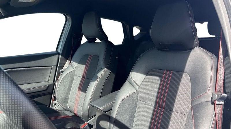 Renault Captur 1.6 E-Tech hybrid RS Line 145cv auto 1.6 E-TECH Hybrid RS Line Auto 145cv