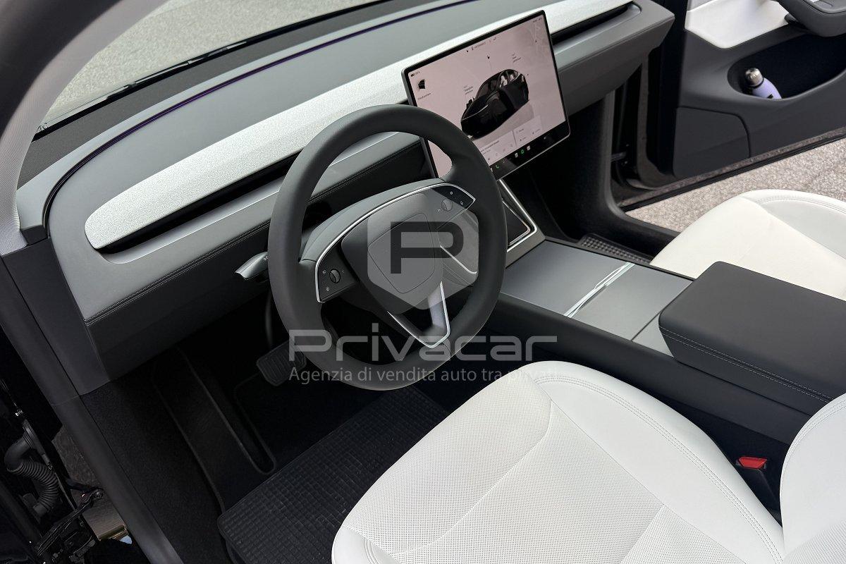 TESLA Model Y NV36 RWD