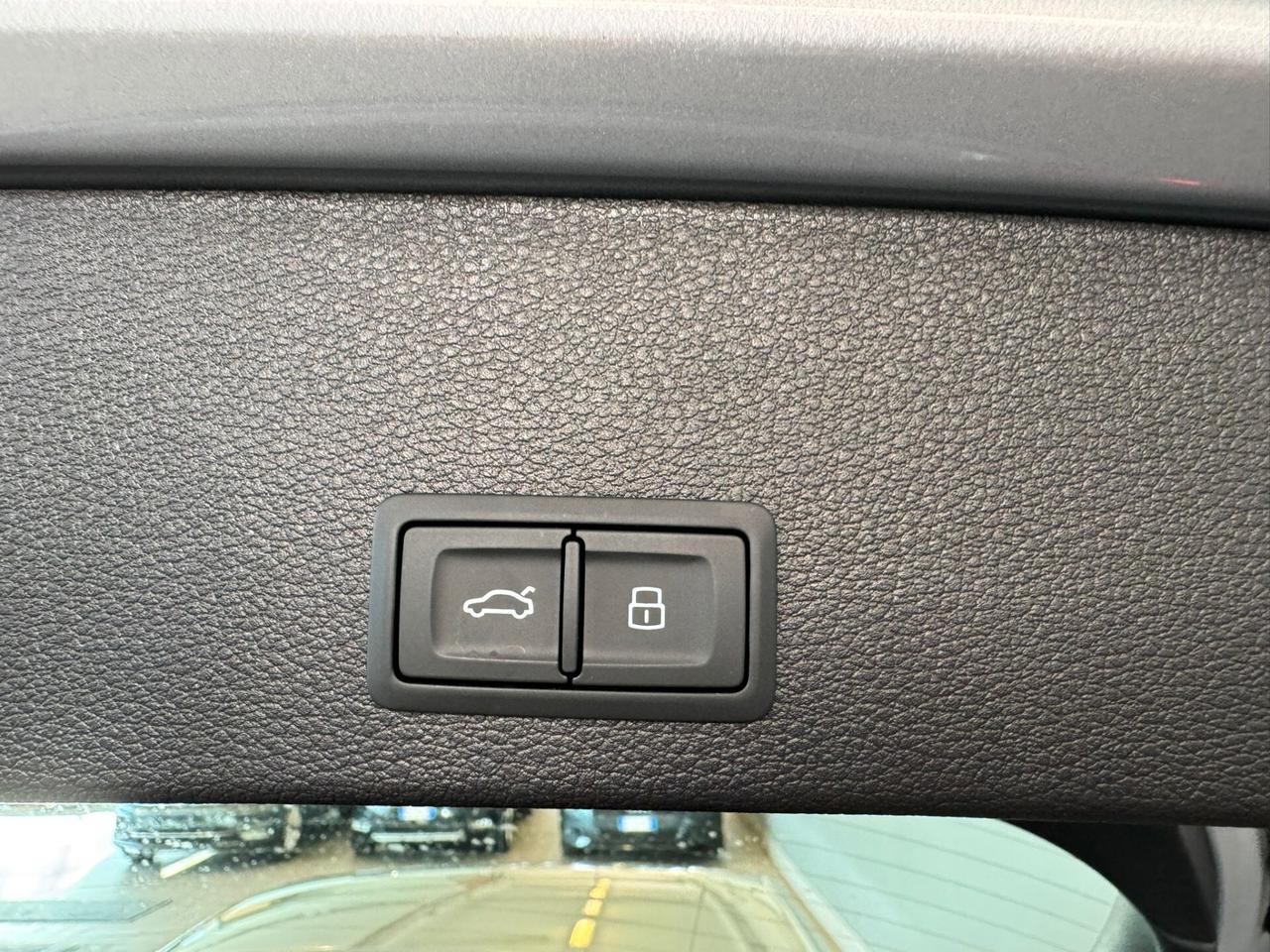 Audi Q2 30 TFSI Business