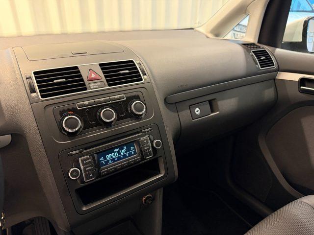 VOLKSWAGEN Touran 1.6 TDI Trendline Radio Clima