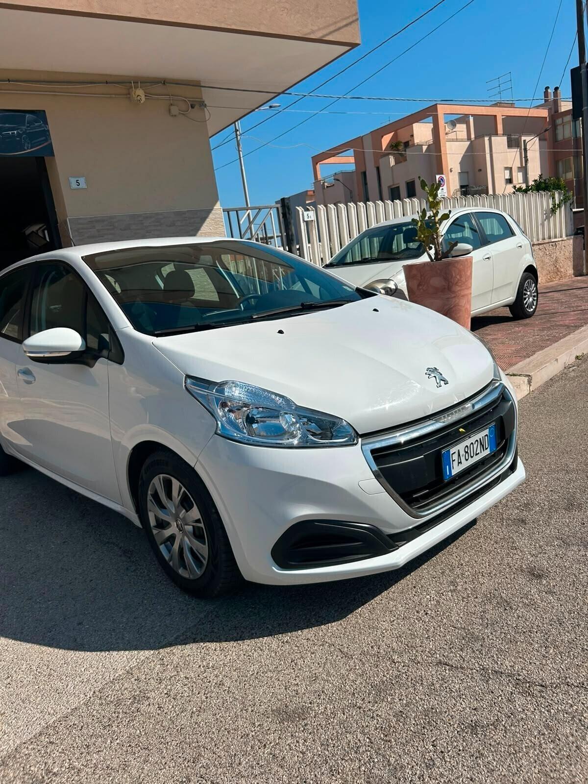 Peugeot 208 1.4 HDi 68 CV 5 porte Active