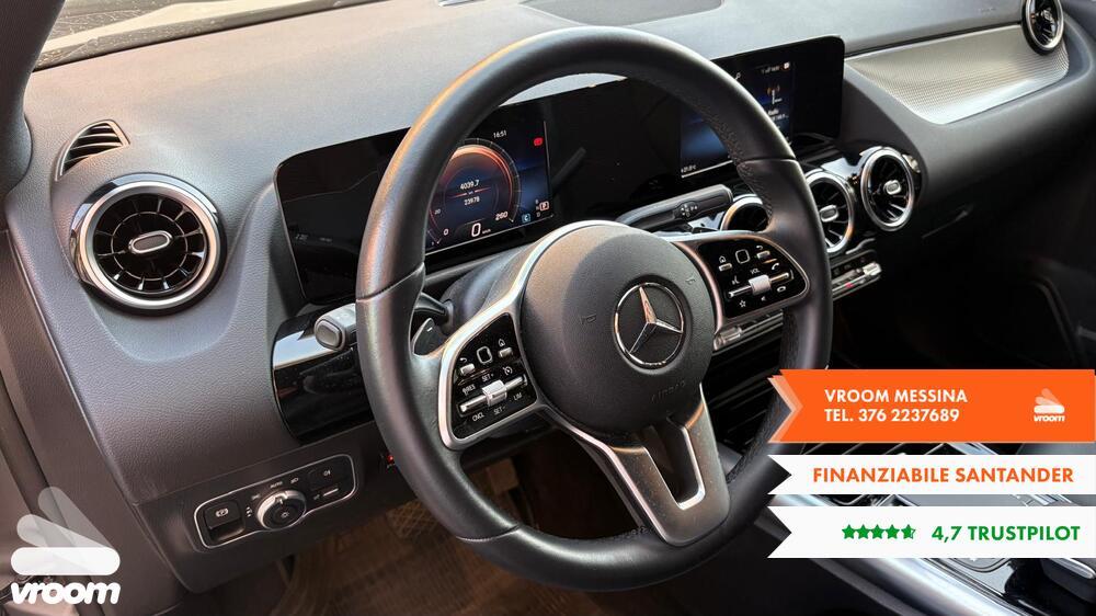 MERCEDES GLA (H247) GLA 180 d Automati...