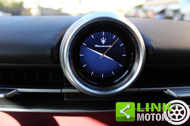 MASERATI Grecale MHEV 300 CV AWD GT