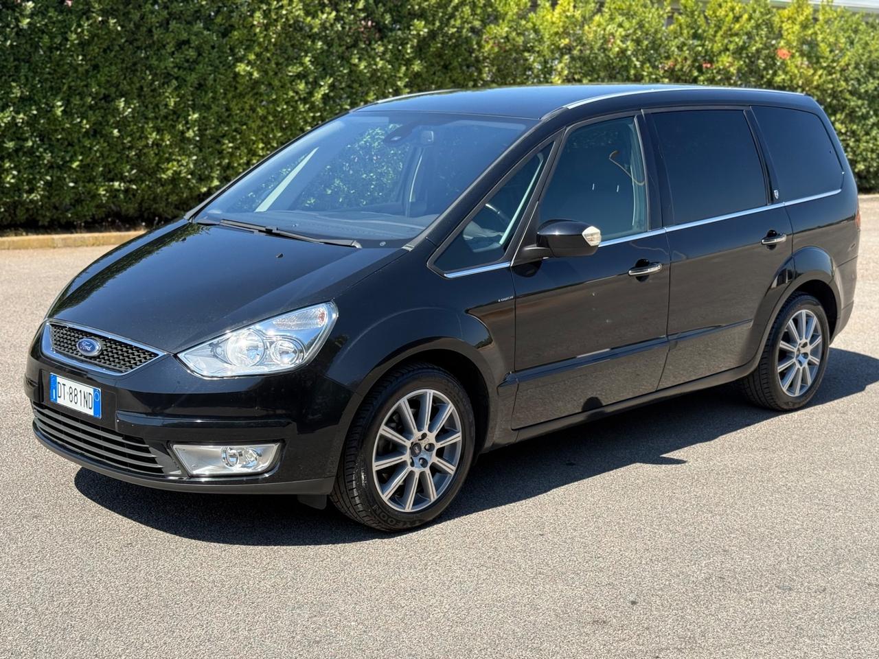 Ford Galaxy 2.0 TDCi 140 CV Ghia DPF